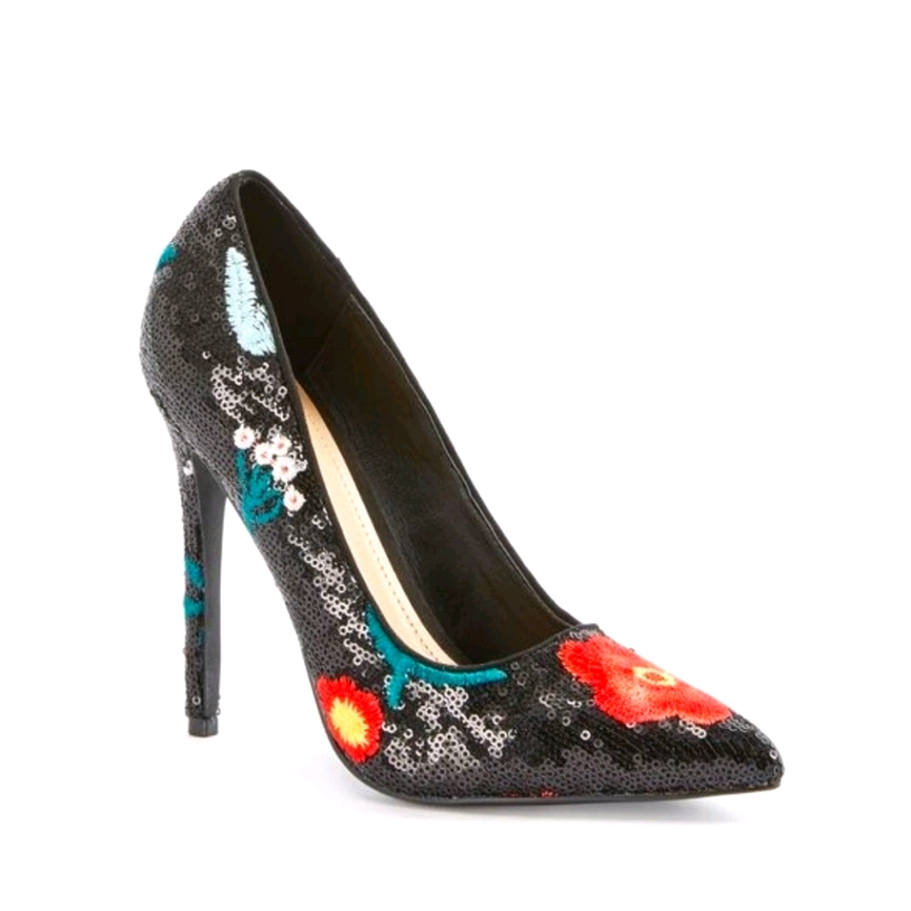 Floral sequin pumps